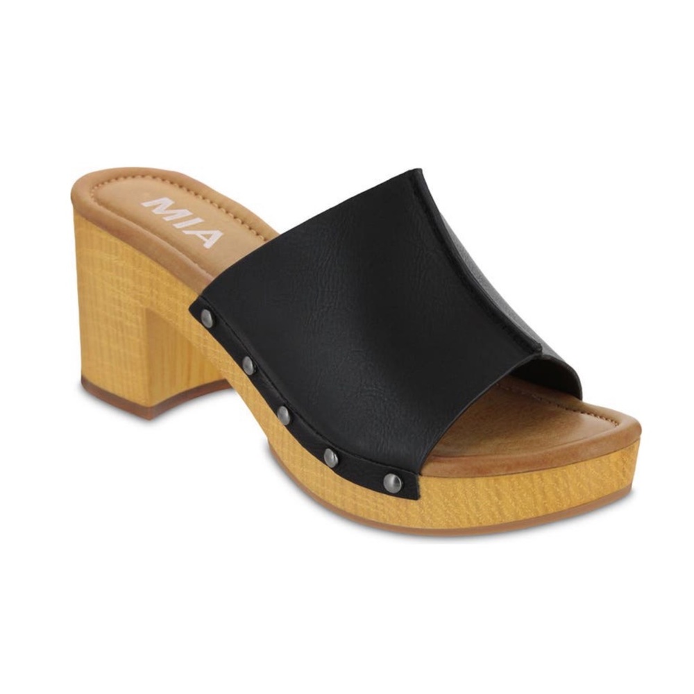 MIA Merel Studded Block Heel Mule Sandal Size 9